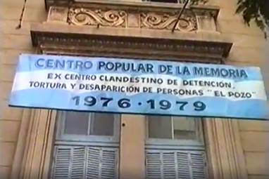 Cartel instalado durante la inauguración