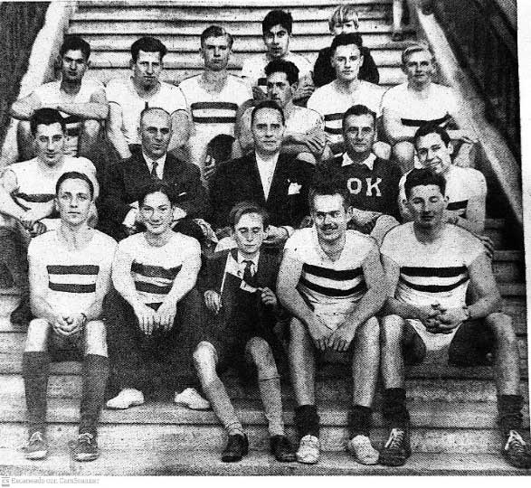 Campeonato Intercolegial de Natación. Deportistas del Otto Krausse que se adjudicaron por tercera vez el título de campeón realizado el 3, 5 y 8 de octubre de 1949