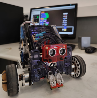 Auto-robot M&uacute;ltiplo N6, robot educativo dise&ntilde;ado en Argentina por RobotGroup